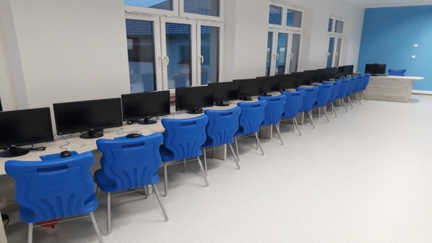 Pracownia Terminalowa w Szkole Podstawowej we Wierzchucinie